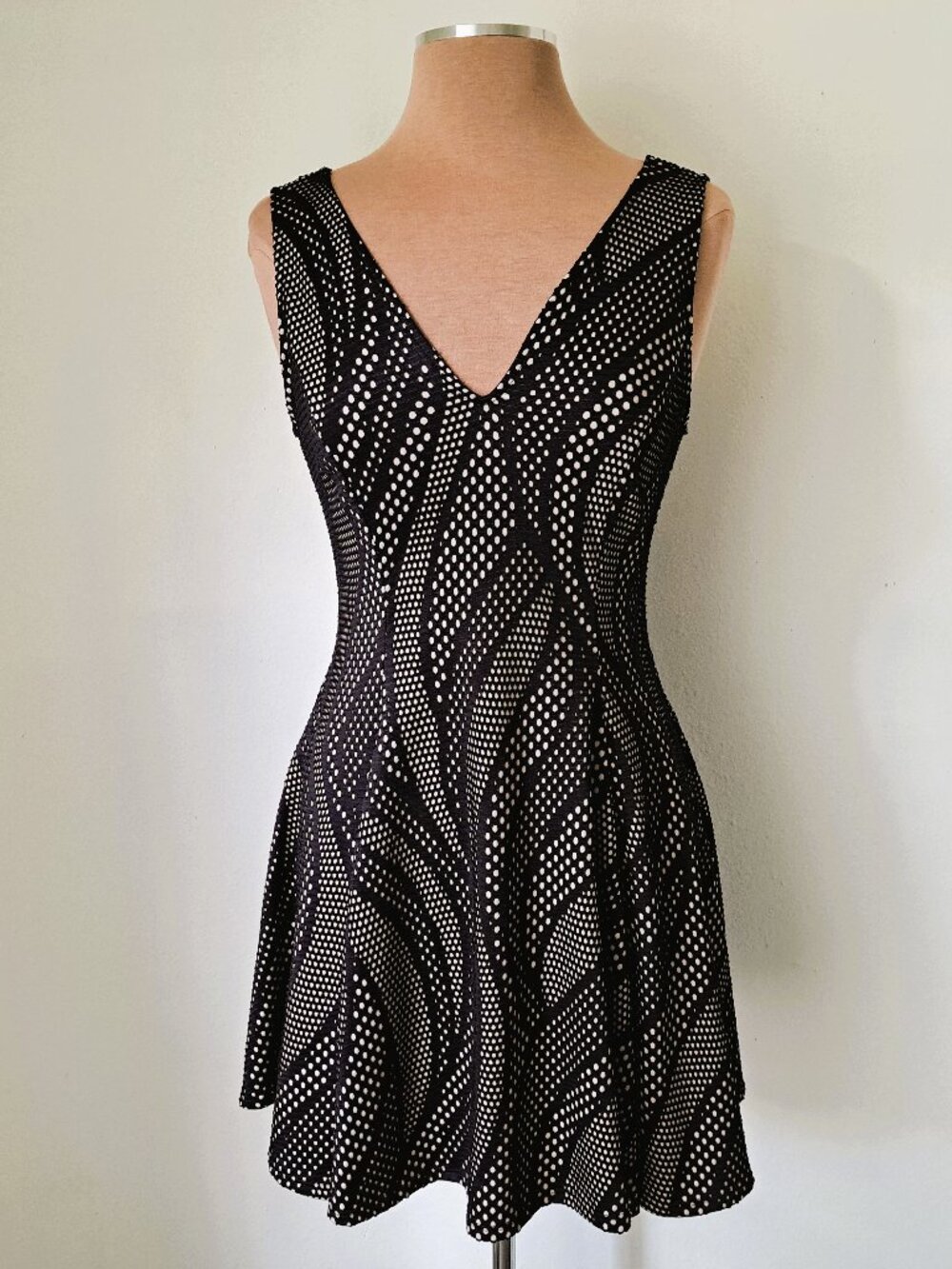 Black Bead Women's Polka Dot Dress Sleeveless A-Line Black/Cream